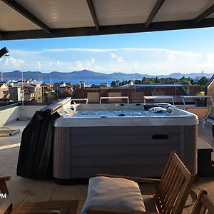  Apartment Bruno - Luxury Penthouse With Jacuzzi Croatia
